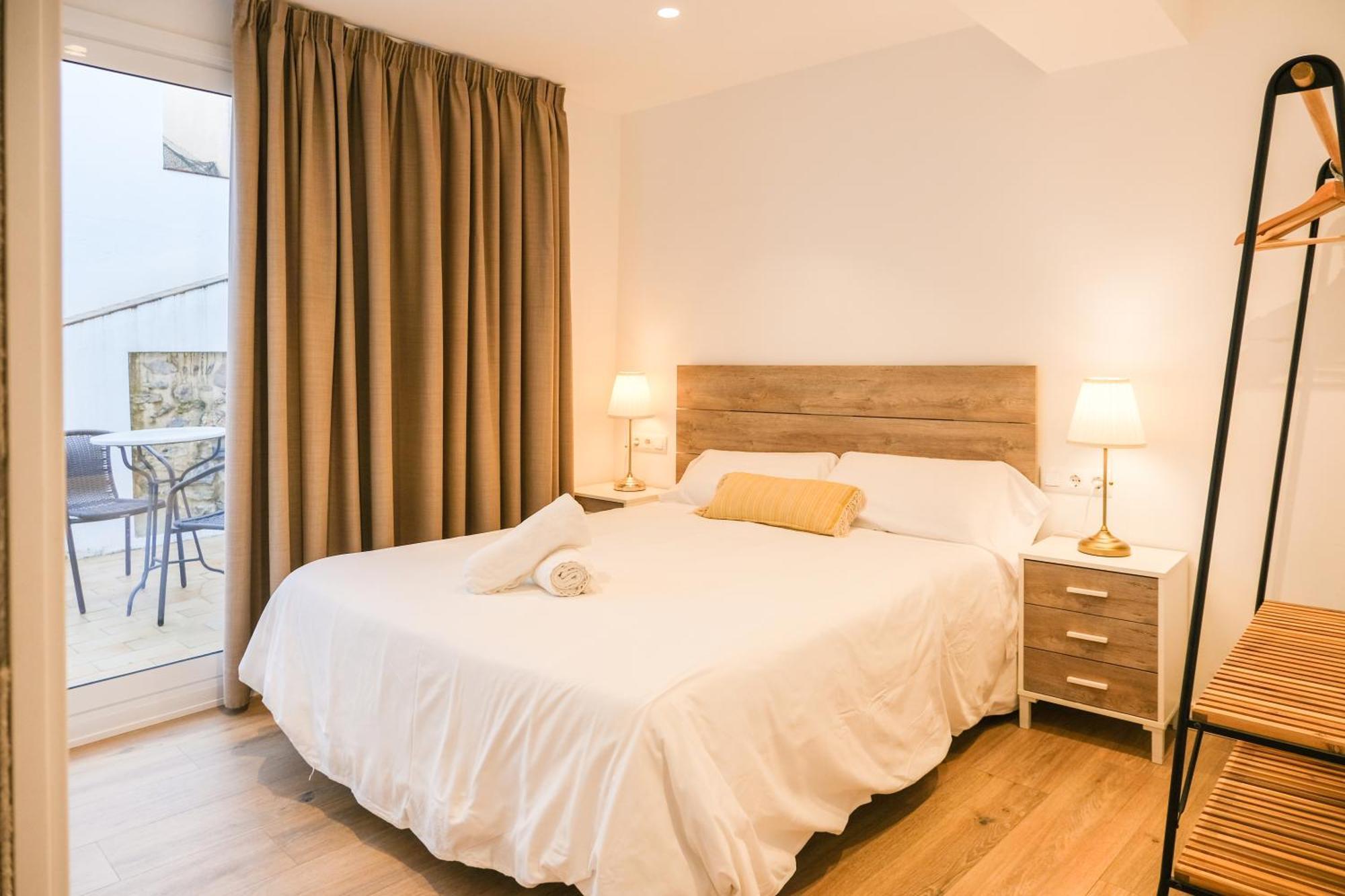 Ganganell Atic Apartamento Con Terraza En Besalú Exterior foto